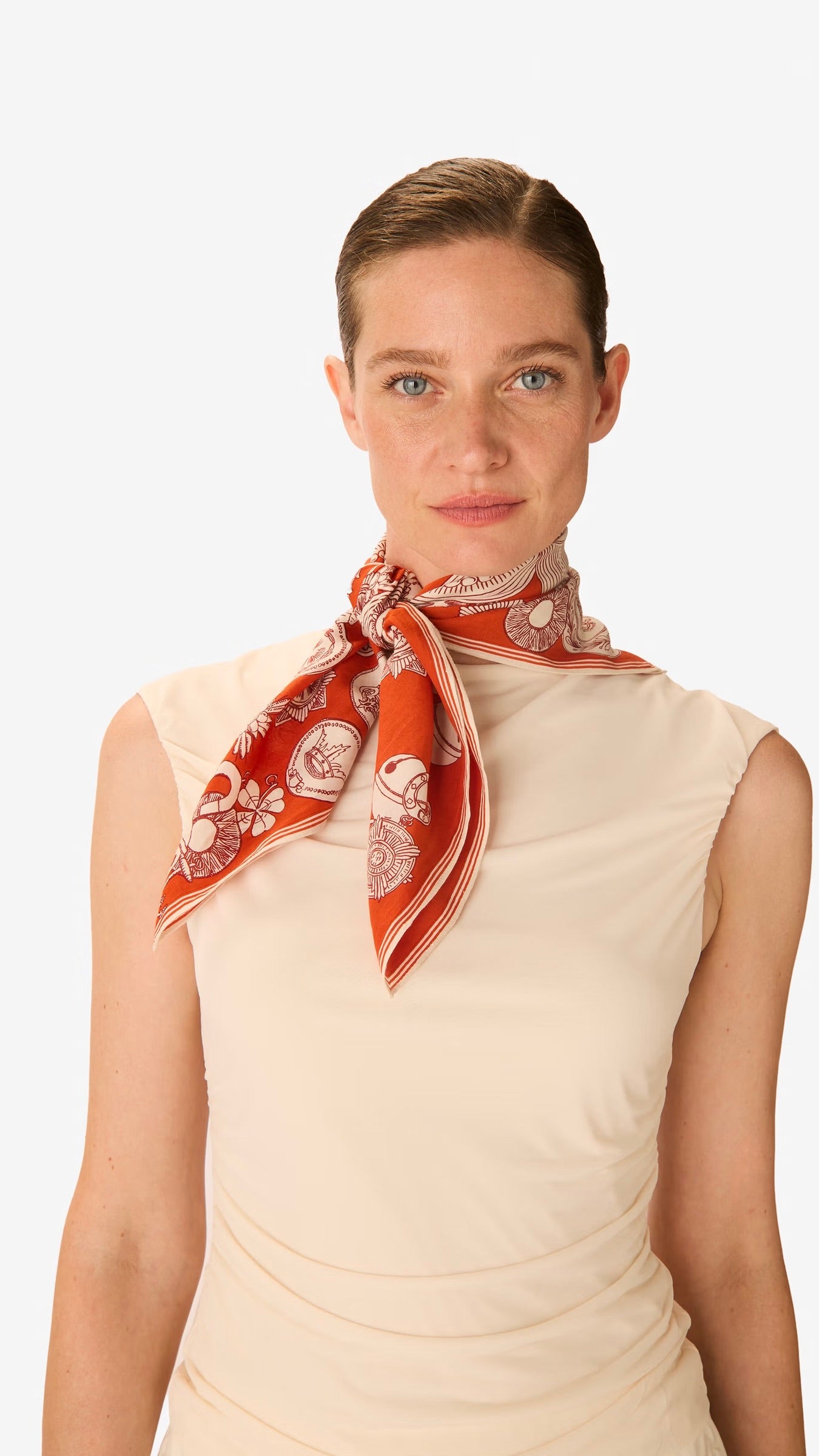 CAREE IMPRIME EN SOIE OCTOPUS INOUI EDITIONS#COLOR_ROUGE