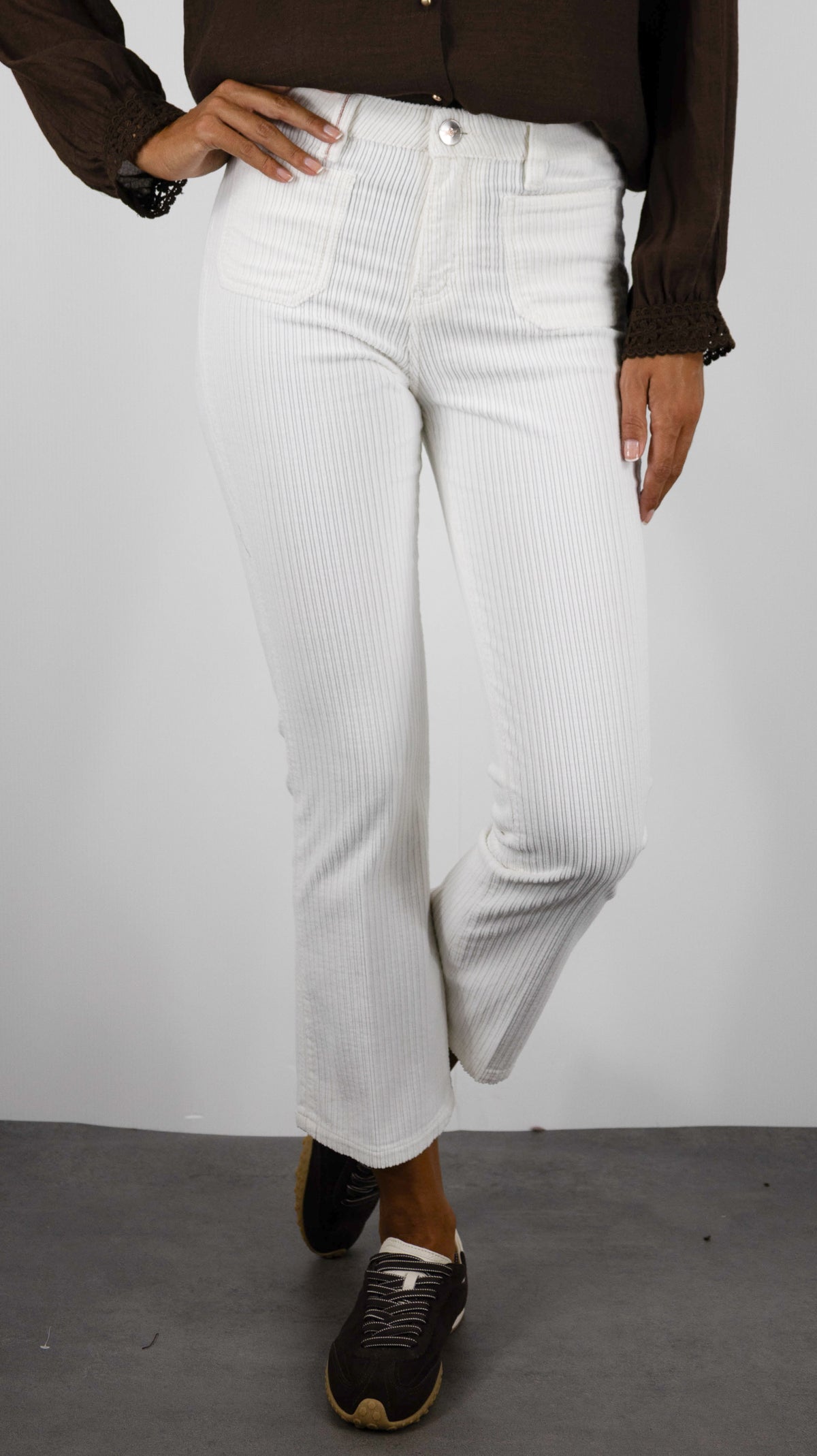 PANTALON TROMPETTE 7/8 EN VELOURS POUR FEMME  ISLOW OLIVIA BIG CORD#COLOR_ECRU