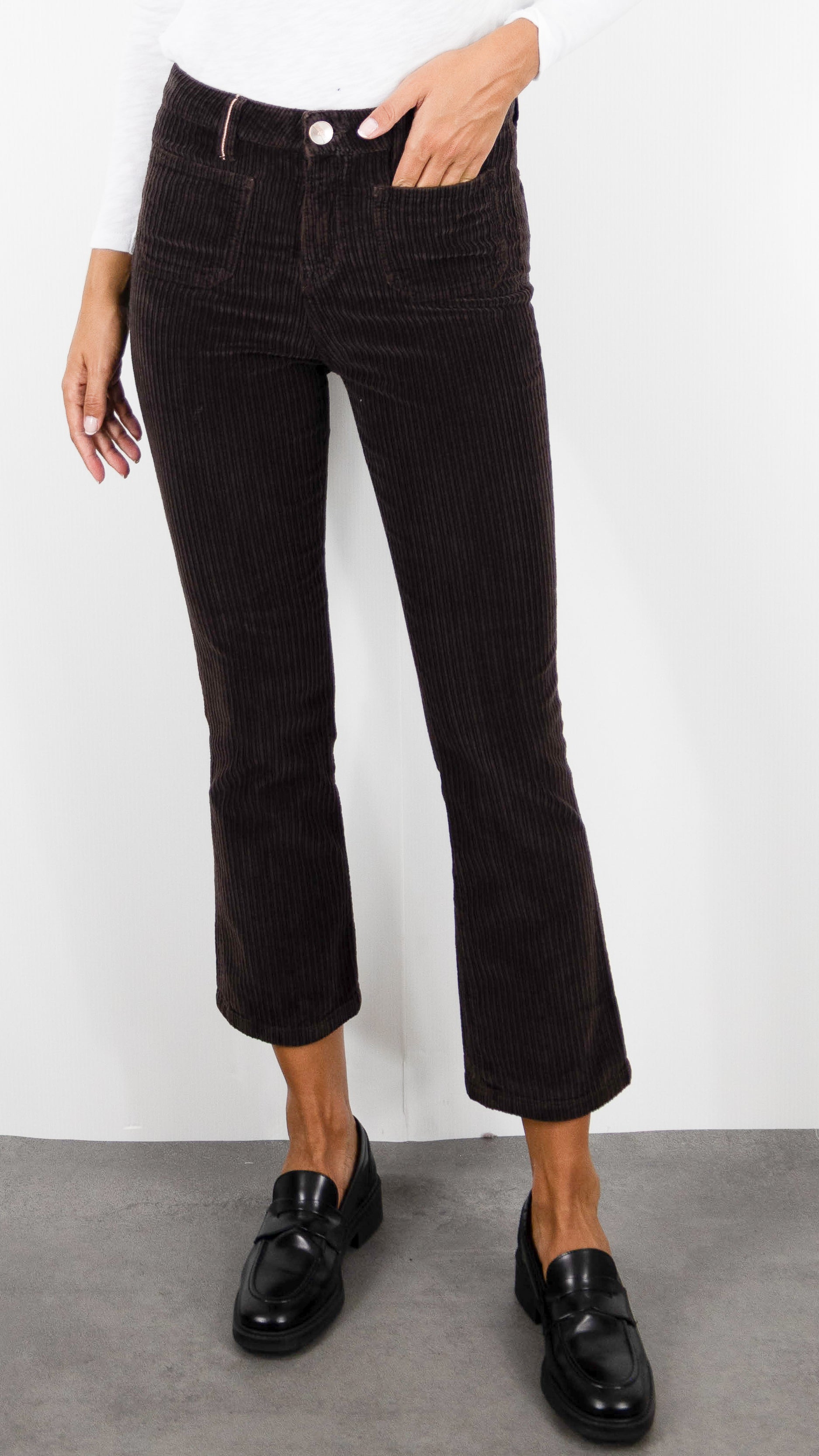 PANTALON TROMPETTE 7/8 EN VELOURS POUR FEMME  ISLOW OLIVIA BIG CORD#COLOR_ESPRESSO/CHOCO
