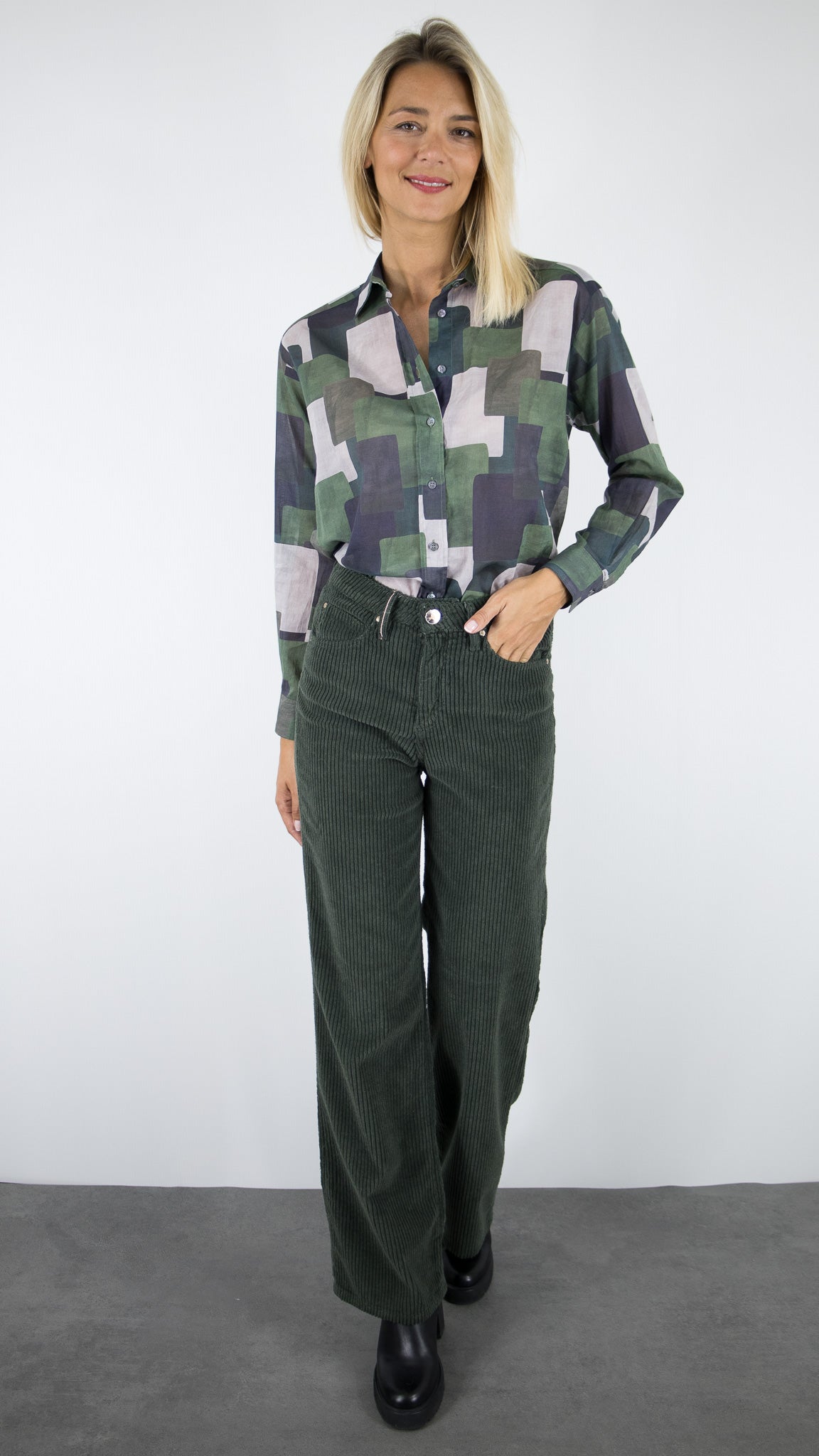 PANTALON LARGE VELOURS COTELE POUR FEMME ISLOW OSCAR CABLE CORD#COLOR_FEUILLE/VERT BOUTEILLE