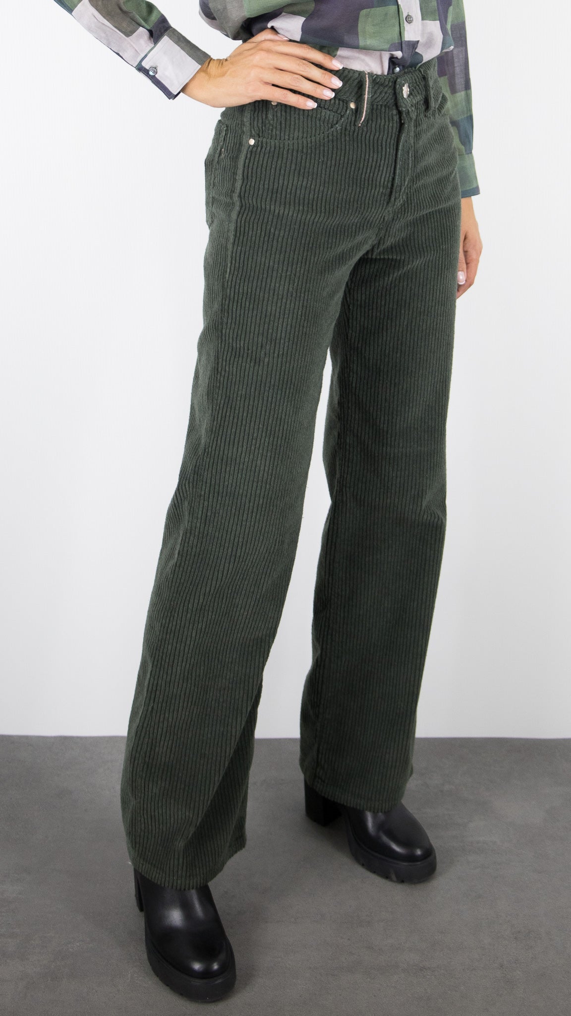 PANTALON LARGE VELOURS COTELE POUR FEMME ISLOW OSCAR CABLE CORD#COLOR_FEUILLE/VERT BOUTEILLE