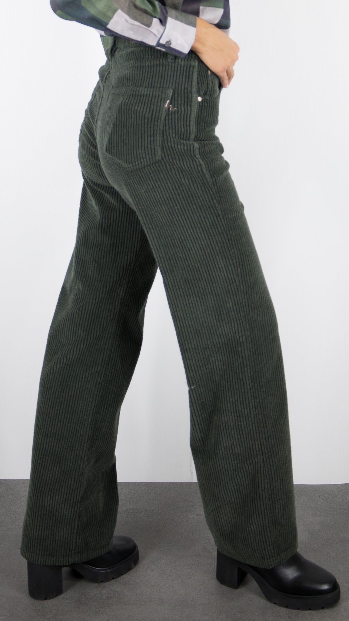 PANTALON LARGE VELOURS COTELE POUR FEMME ISLOW OSCAR CABLE CORD#COLOR_FEUILLE/VERT BOUTEILLE