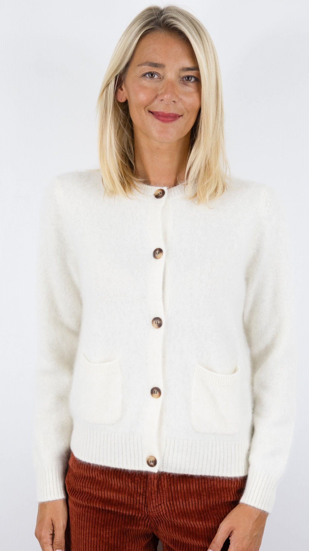 GILET CARDIGAN EN RACOON 2 POCHES POUR FEMME ESTHEME WES26A79R#COLOR_8322/ECRU