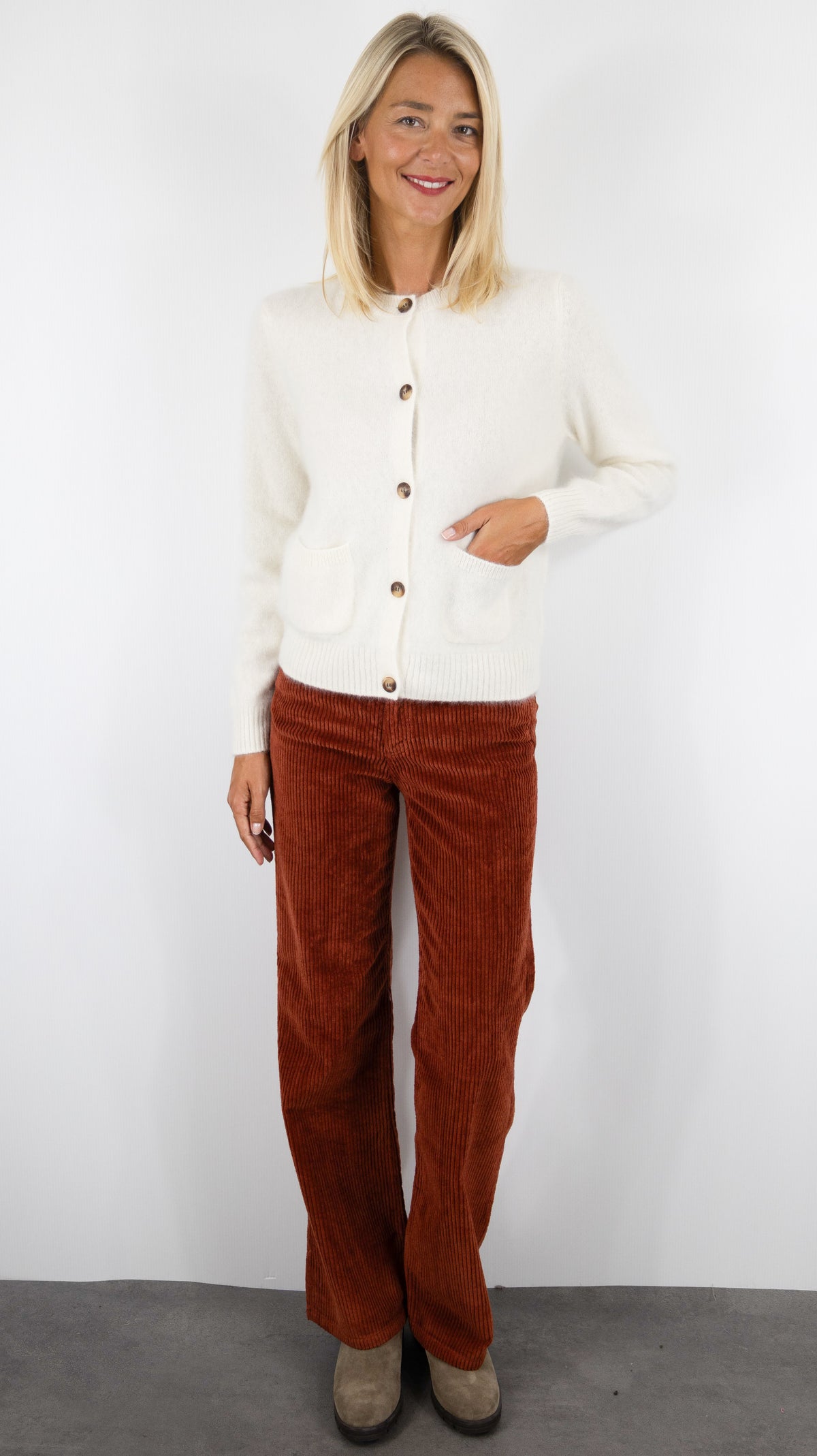 GILET CARDIGAN EN RACOON 2 POCHES POUR FEMME ESTHEME WES26A79R#COLOR_8322/ECRU