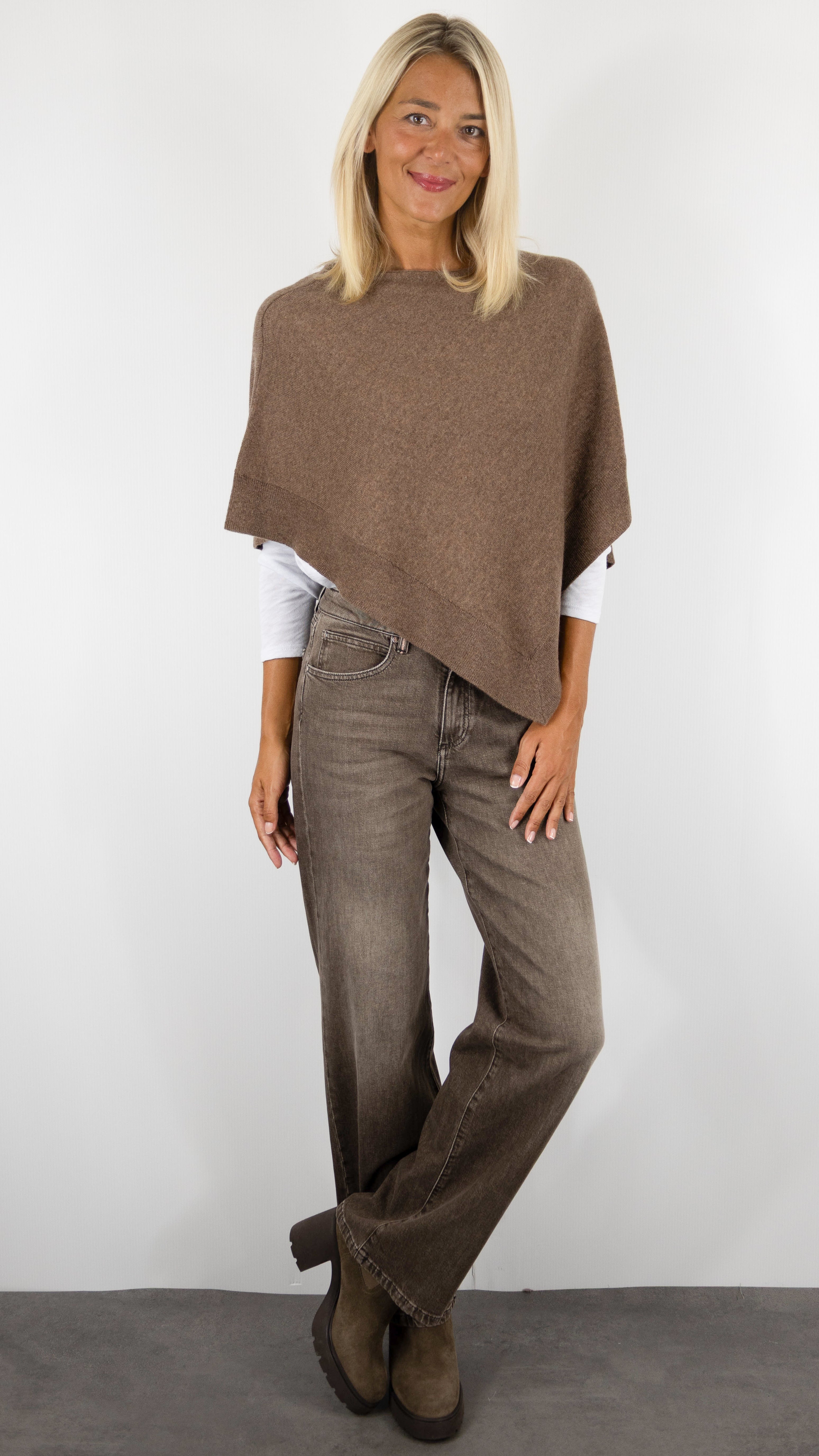 PONCHO CAPE EN CACHEMIRE CAFE AU LAIT NOT SHY AUGUSTE