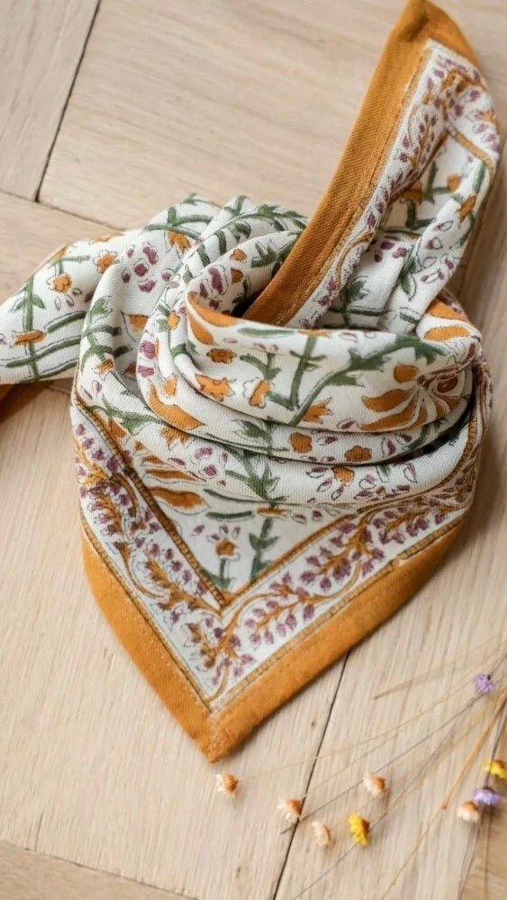 FOULARD IMPRIME EN COTON BELLEMME PALMYRE PETIT FORMAT#COLOR_CARAMEL BEURRE SALE