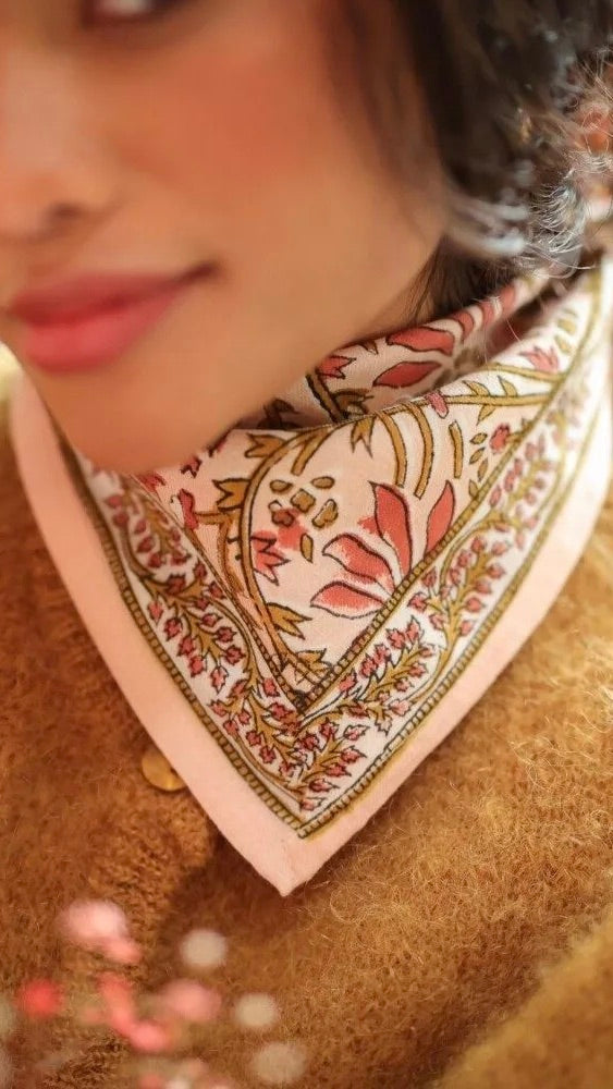 FOULARD IMPRIME EN COTON BELLEMME PALMYRE PETIT FORMAT#COLOR_ROSE POUDRE