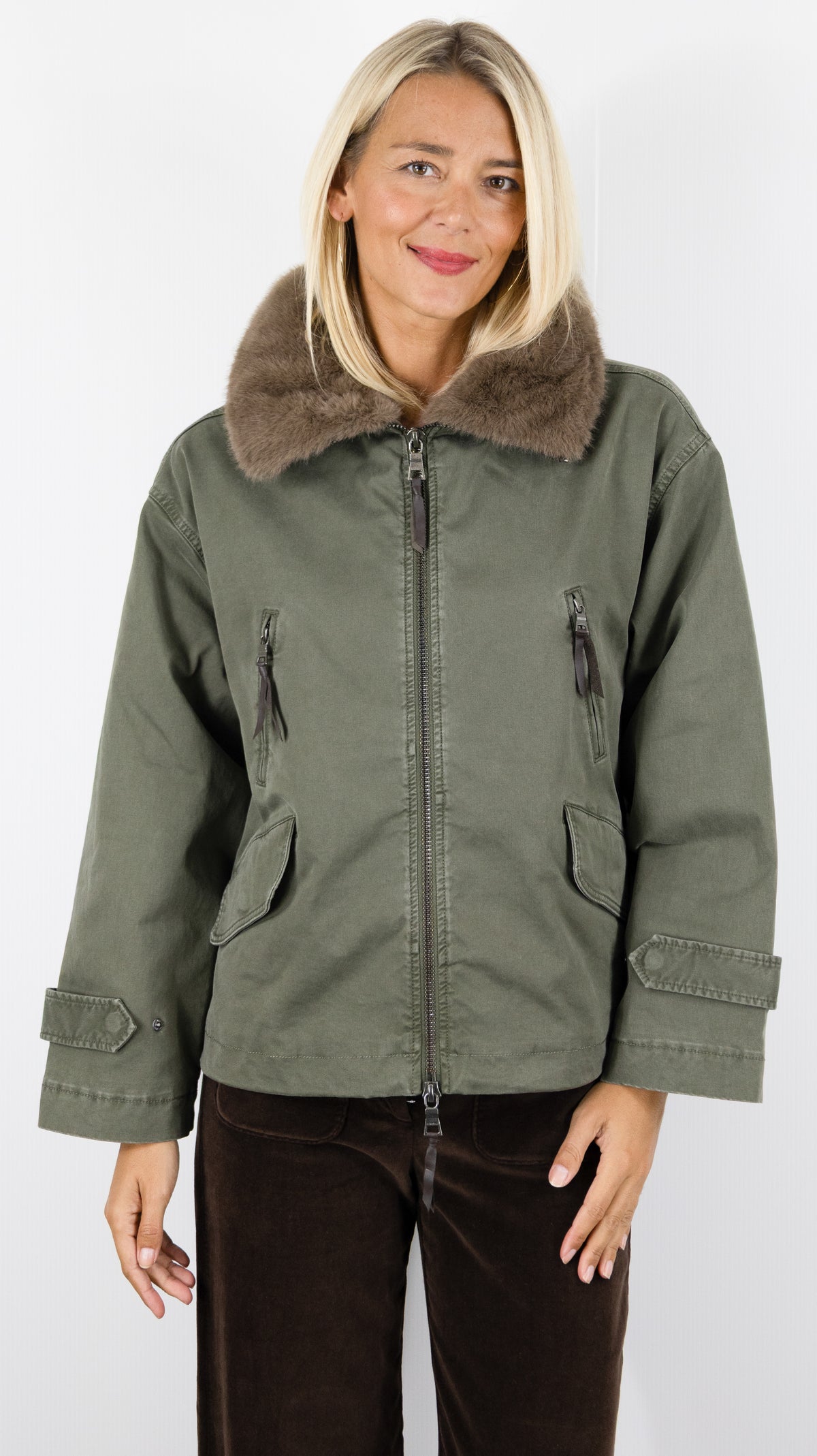 PARKA COURTE EVASEE FAUSSE FOURRURE BLONDE N°8 TYRA 2#COLOR_7259/KAKI
