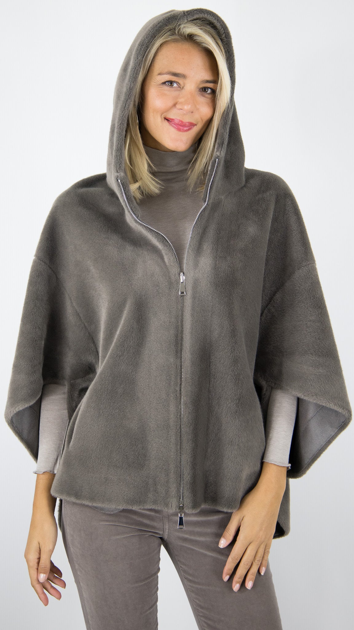 CAPE AMPLE A CAPUCHE EN FAUSSE FOURRURE LOU ANDREA PM 918#COLOR_15/TAUPE