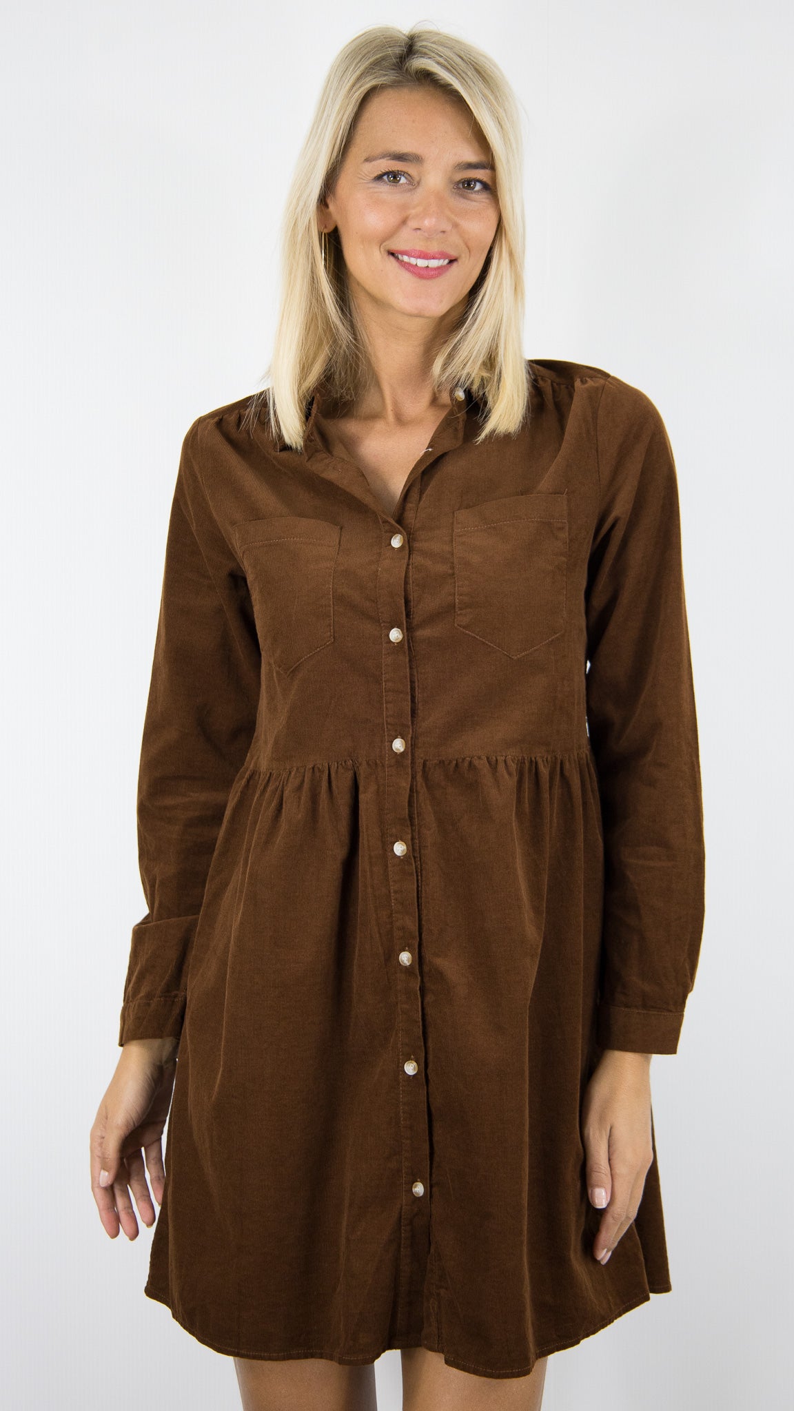 ROBE EVASEE EN VELOURS IN APRIL 1986 R5932#COLOR_CAMEL