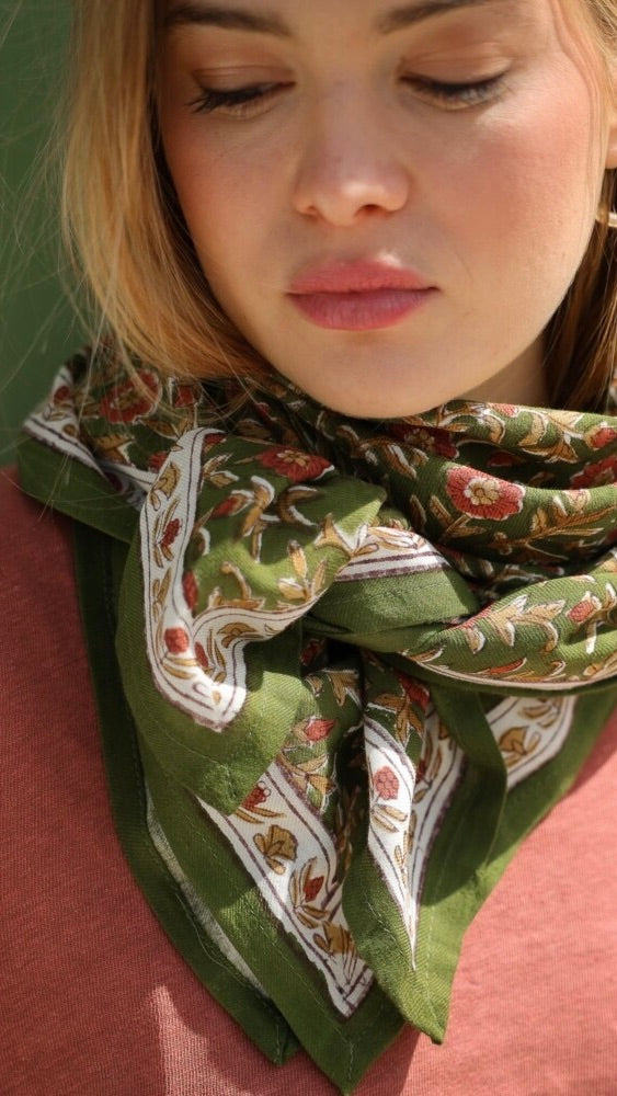 FOULARD IMPRIME FLEURI EN COTON BELLEMME SCARLETT#COLOR_MOUSSE