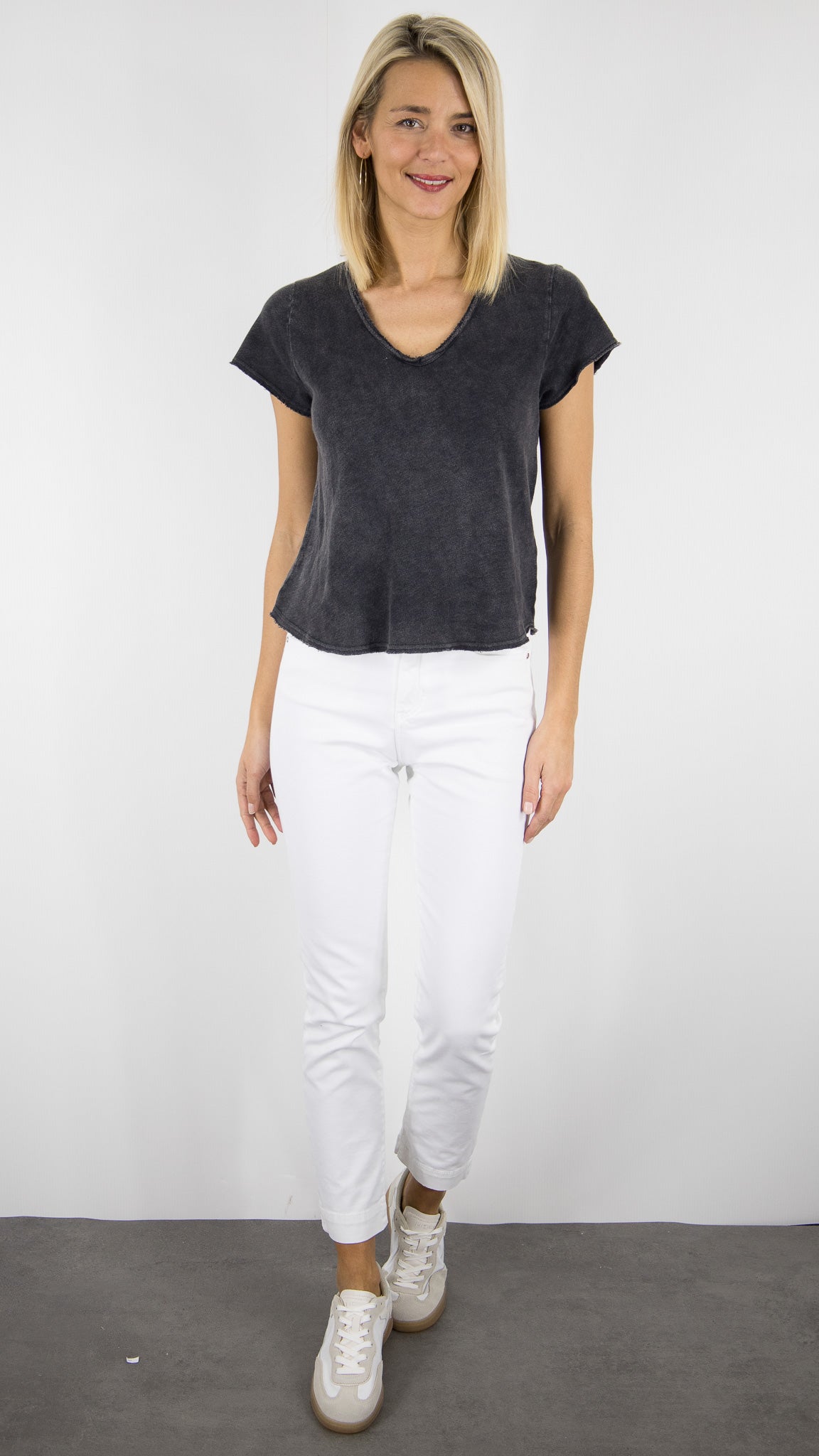 TEE-SHIRT MANCHES COURTES COL V EN COTON AMERICAN VINTAGE SONOMA#COLOR_NOIR