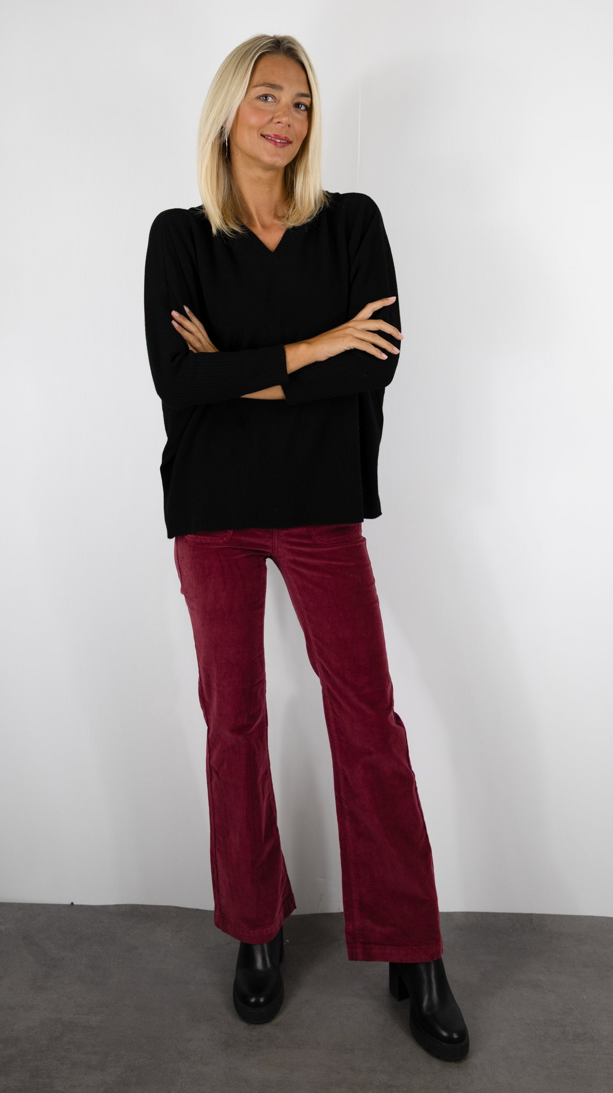 PULL AMPLE A CAPUCHE POUR FEMME MAUD ET SACHA CW24M29K#COLOR_CW041/NOIR