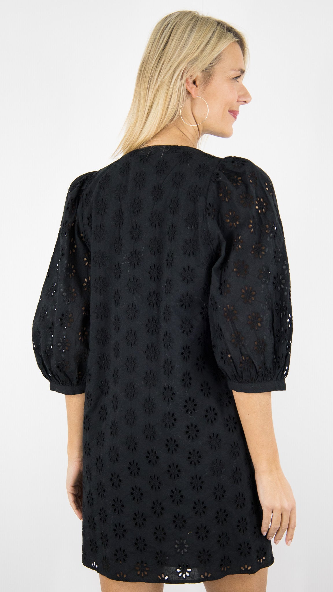 ROBE BRODEE NOIRE SOPHOCLE DES PETITS HAUTS 