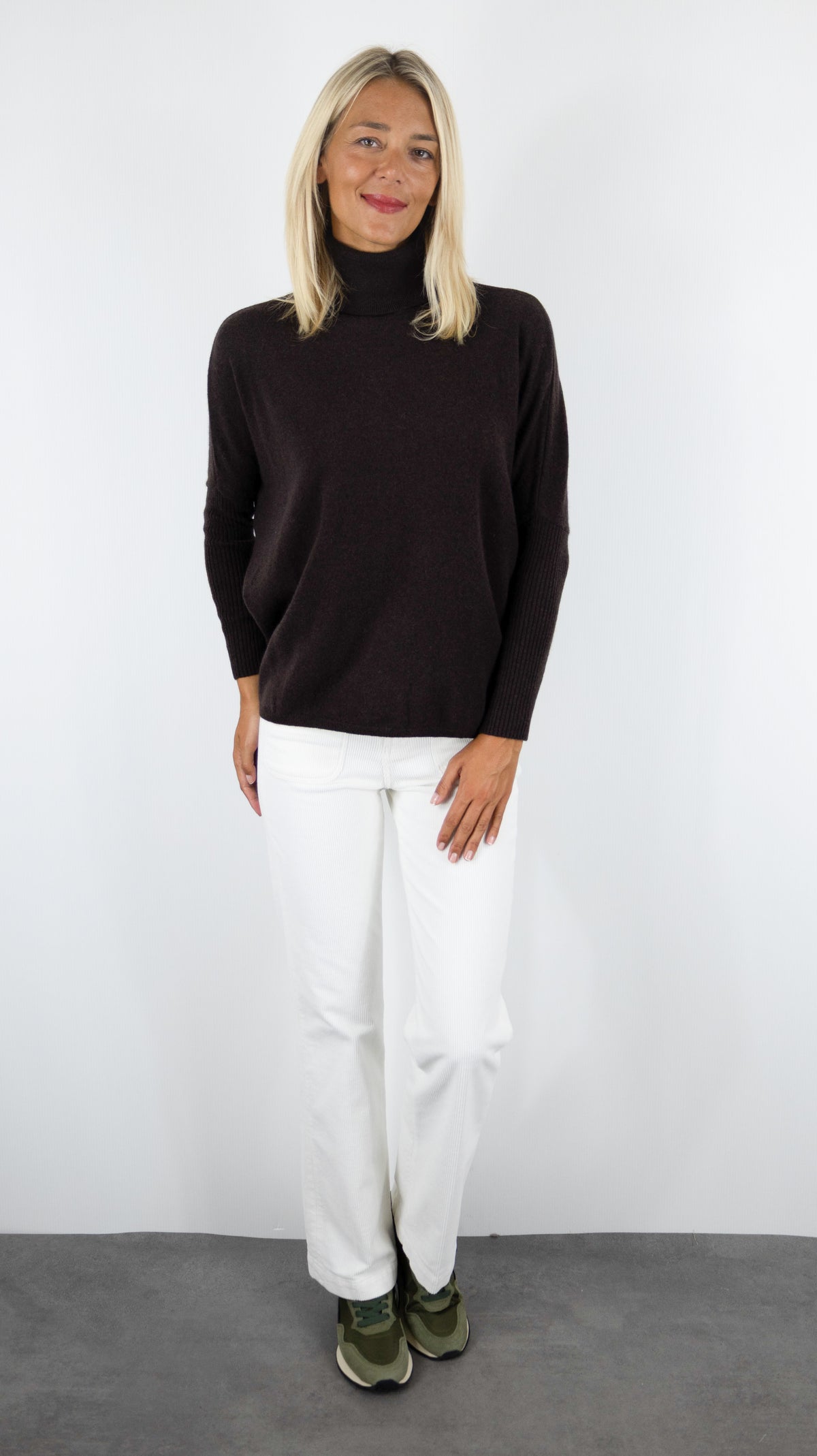 PULL AMPLE COL ROULE EN CACHEMIRE POUR FEMME NOT SHY MARGARETH#COLOR_CACAO