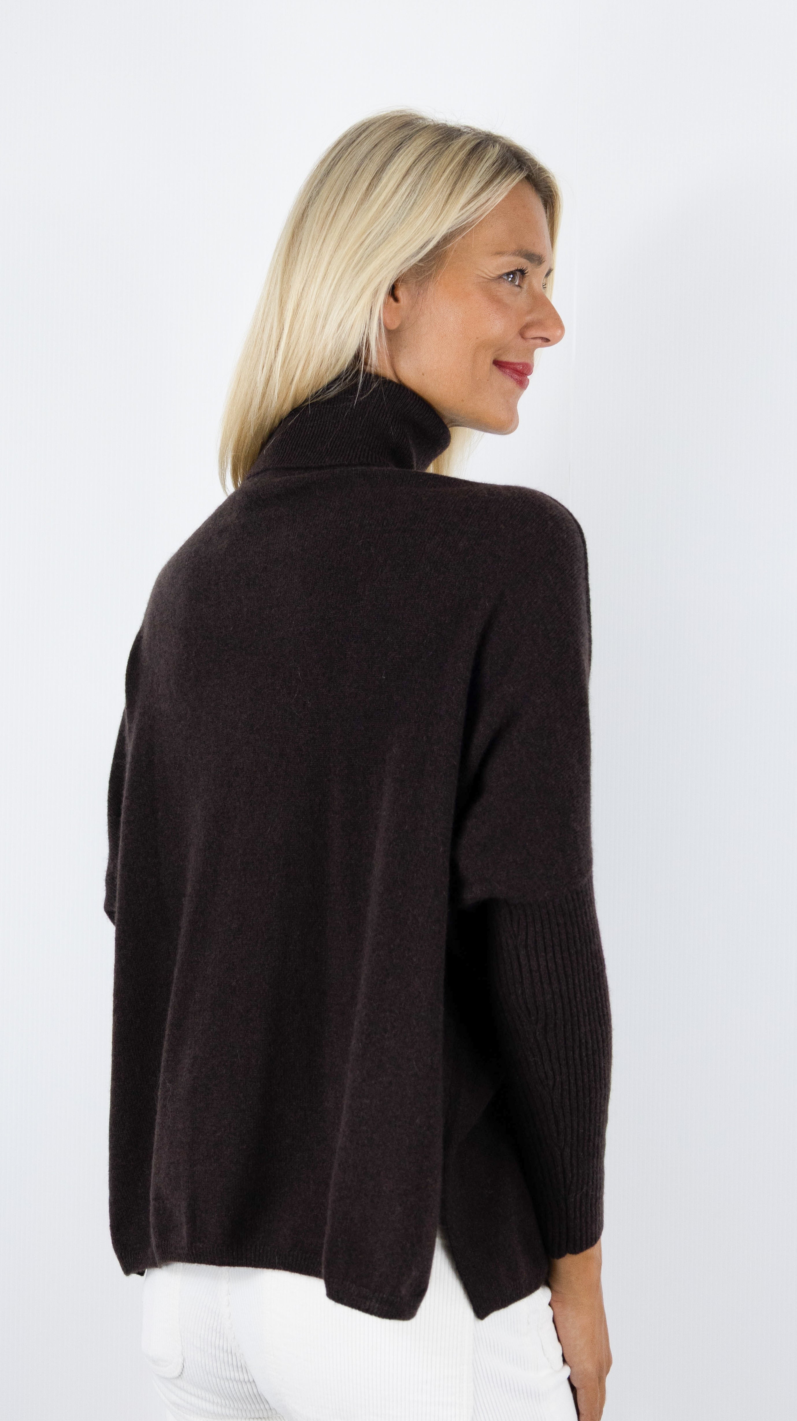 PULL AMPLE COL ROULE EN CACHEMIRE POUR FEMME NOT SHY MARGARETH#COLOR_CACAO