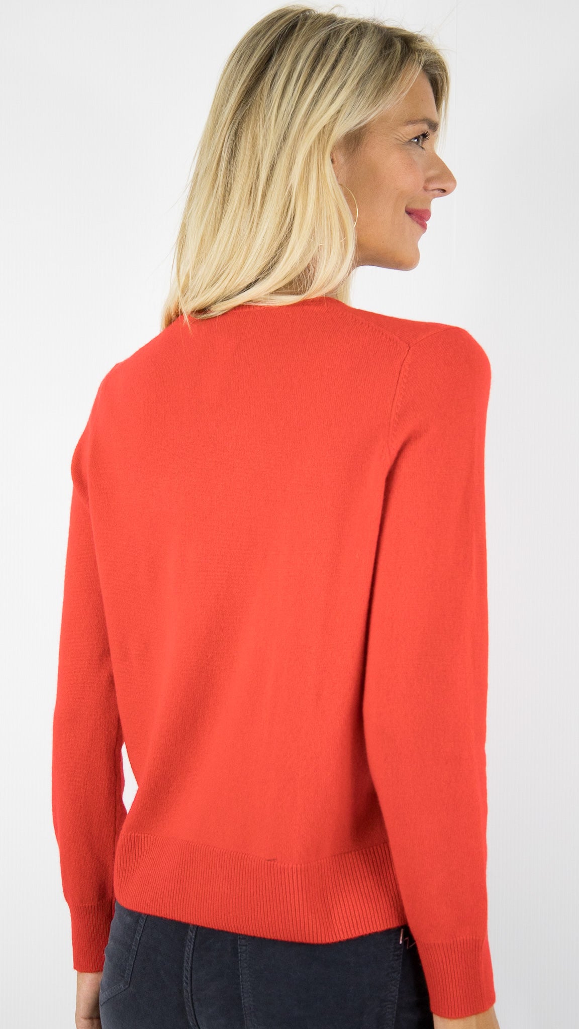 PULL COL V EN CACHEMIRE POUR FEMME#COLOR_23014/ECARLATE